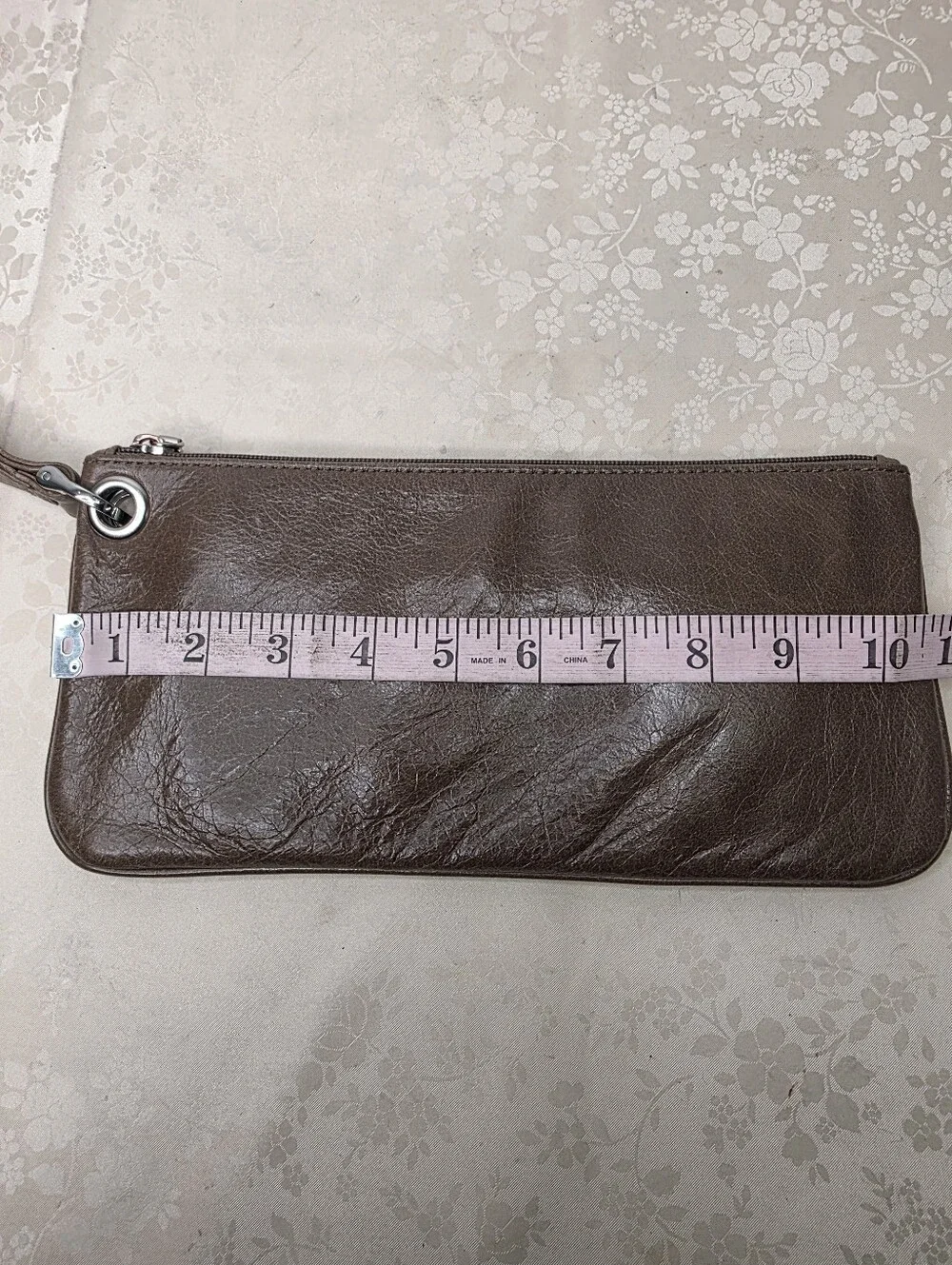 HOBO International Brown Leather Large Wristlet Pouch Wallet Zip Organizer